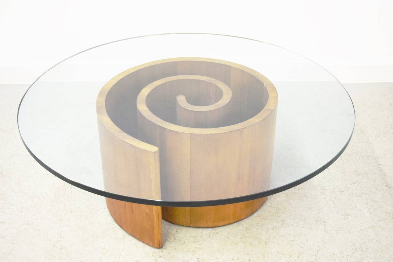 Snail Cocktail Table by Vladimir Kagan In Excellent Condition In Middlesex, NJ
