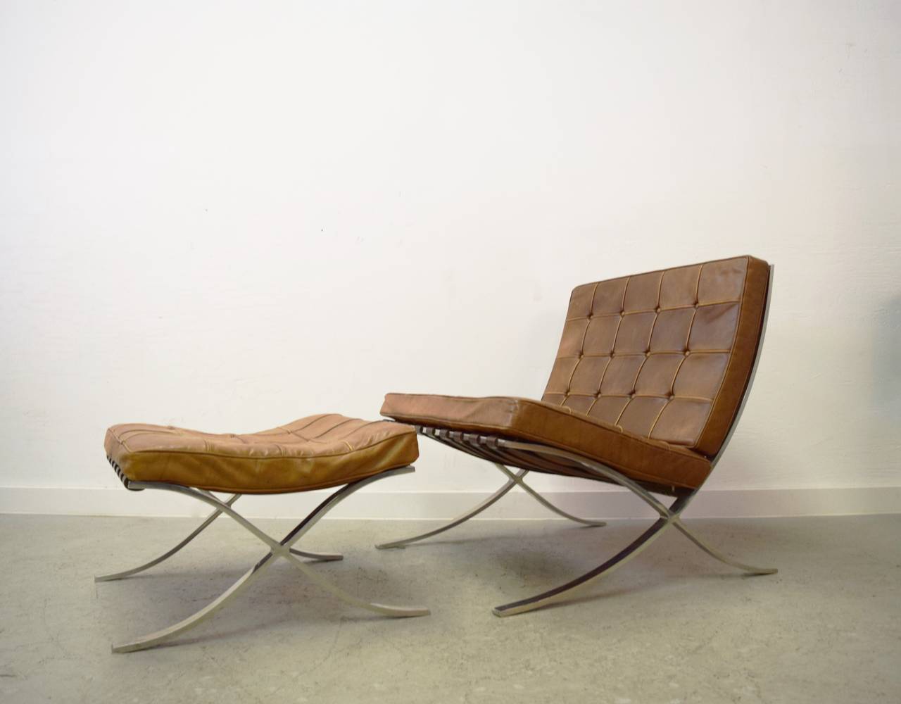 Mid-Century Modern Ludwig Mies van der Rohe Barcelona Chair and Ottoman