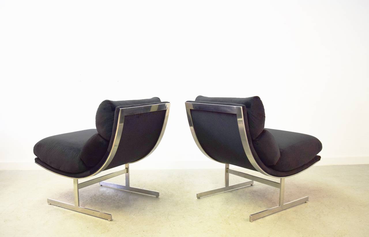 Mid-Century Modern Pair of Kipp Stewart Lounge Chairs