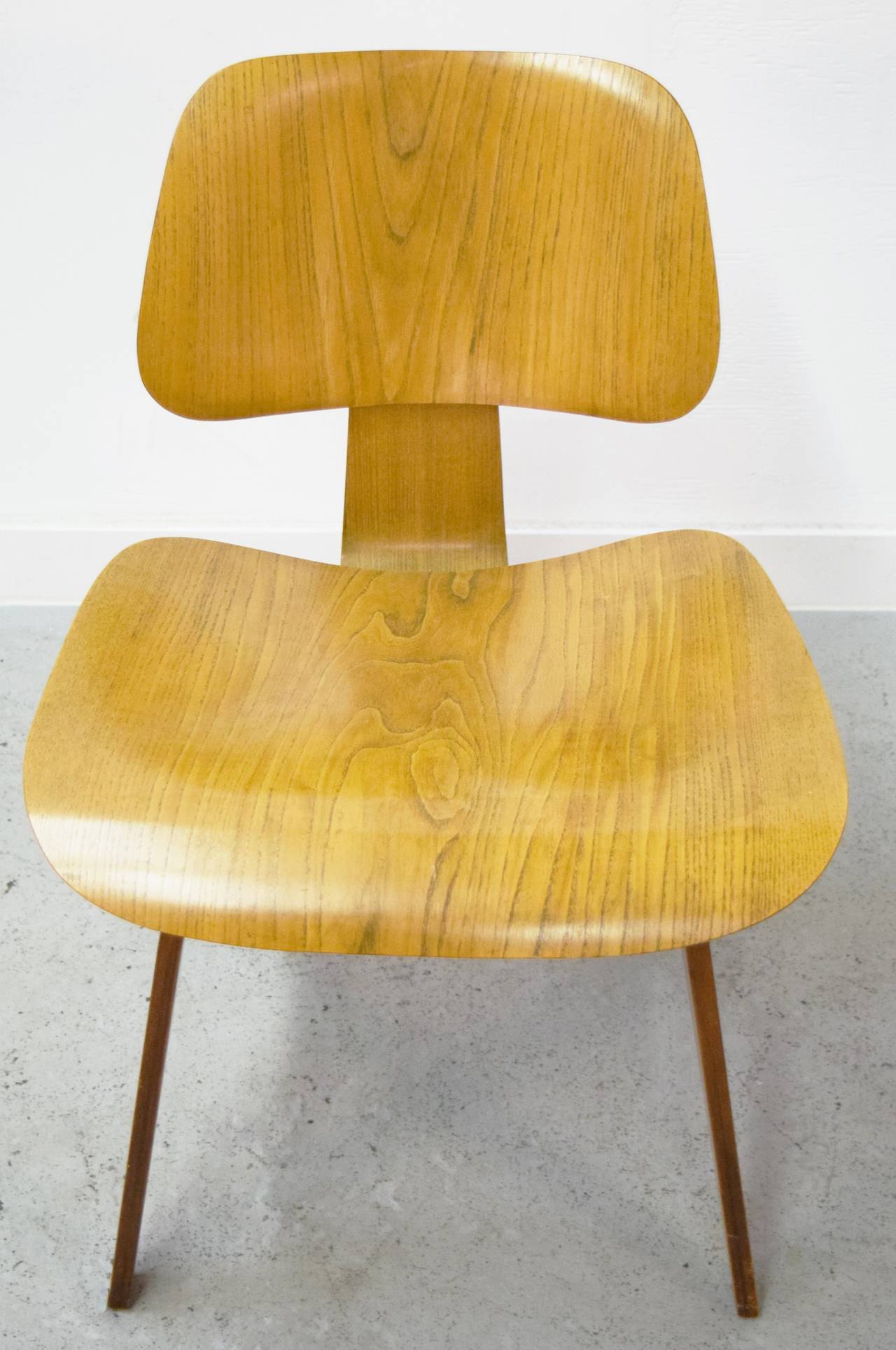 American Early DCW Chair by Charles and Ray Eames