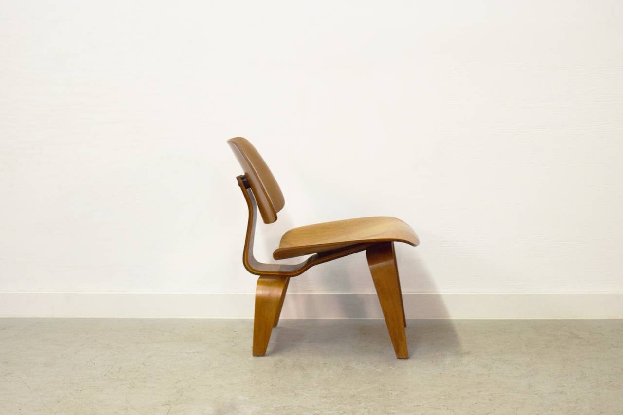 Mid-Century Modern Charles Eames for Herman Miller LCW