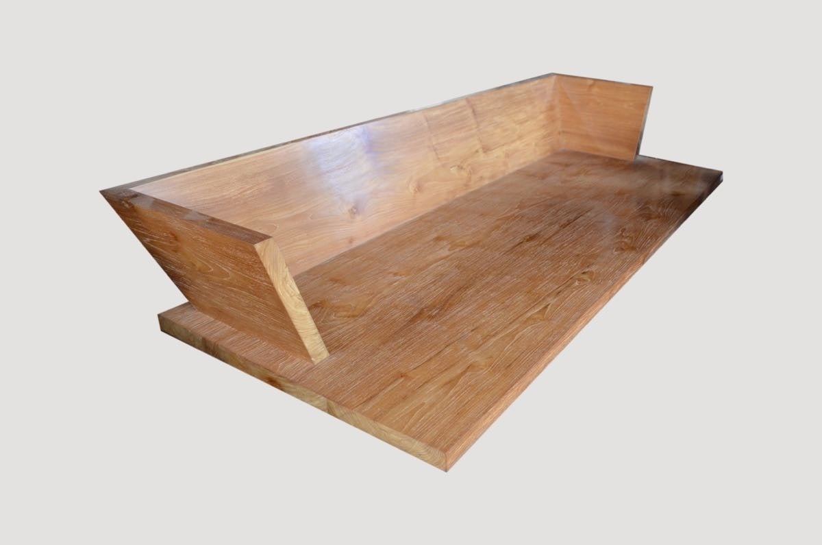 Bois Lit de jour moderne en bois de teck Andrianna Shamaris en vente