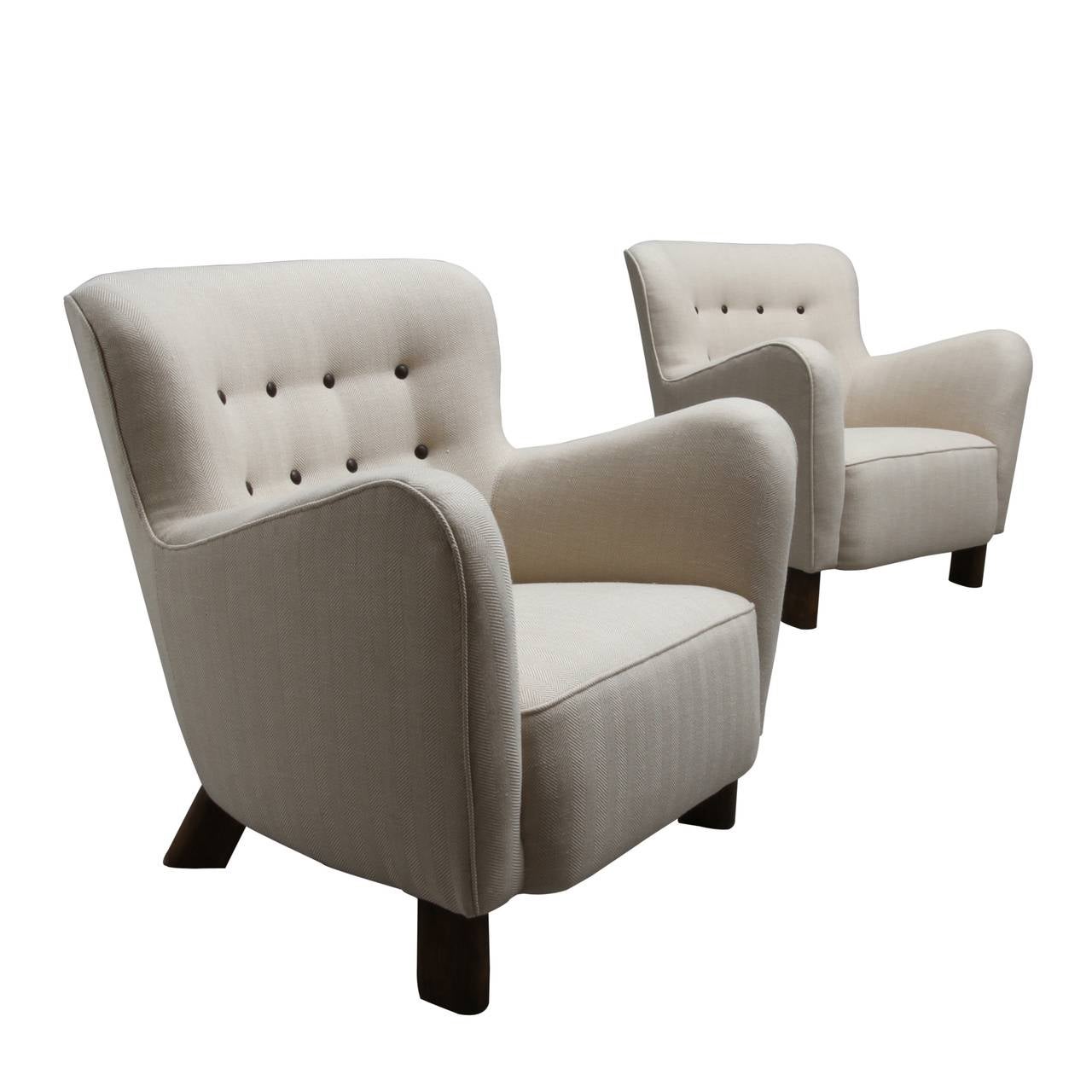 Danish Pair of Fritz Hansen Easy Chairs, Model 1669 For Sale