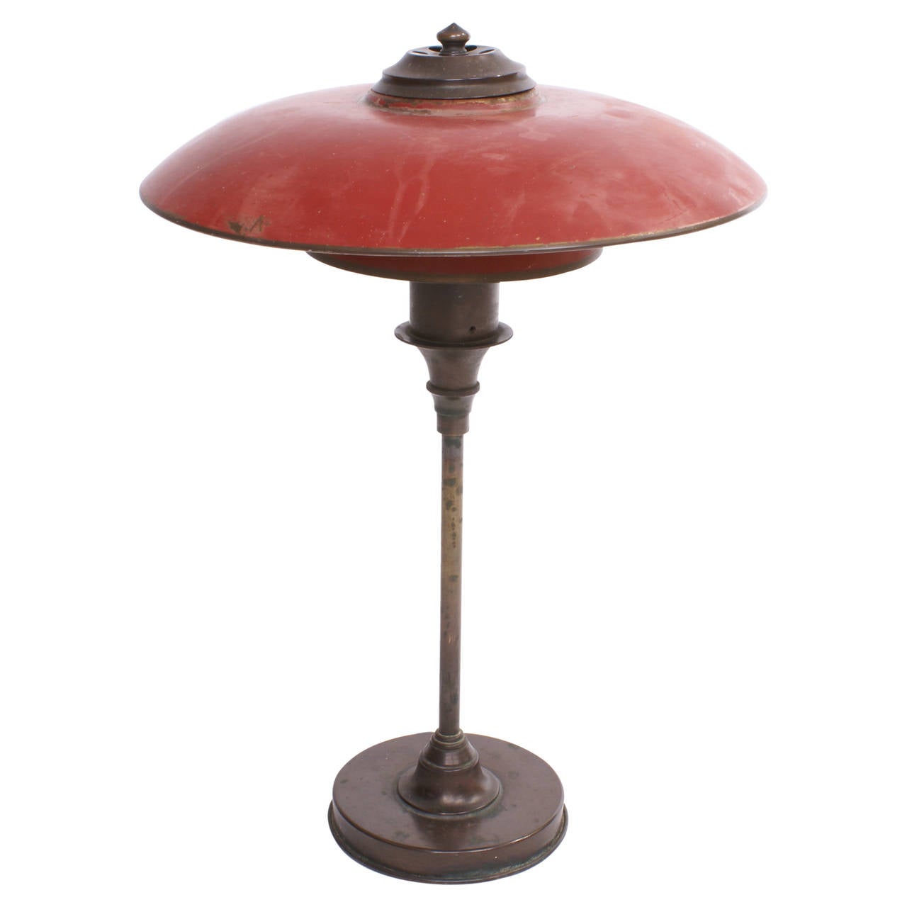 1920s Lyfa desk lamp with patinated red painted bronze shades. Paint is original.