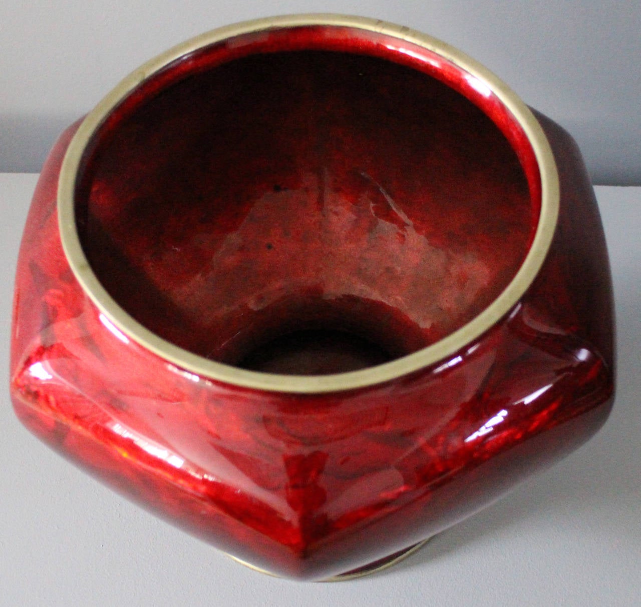 Japanese Chased Metal Red Enamelled Vase For Sale 2