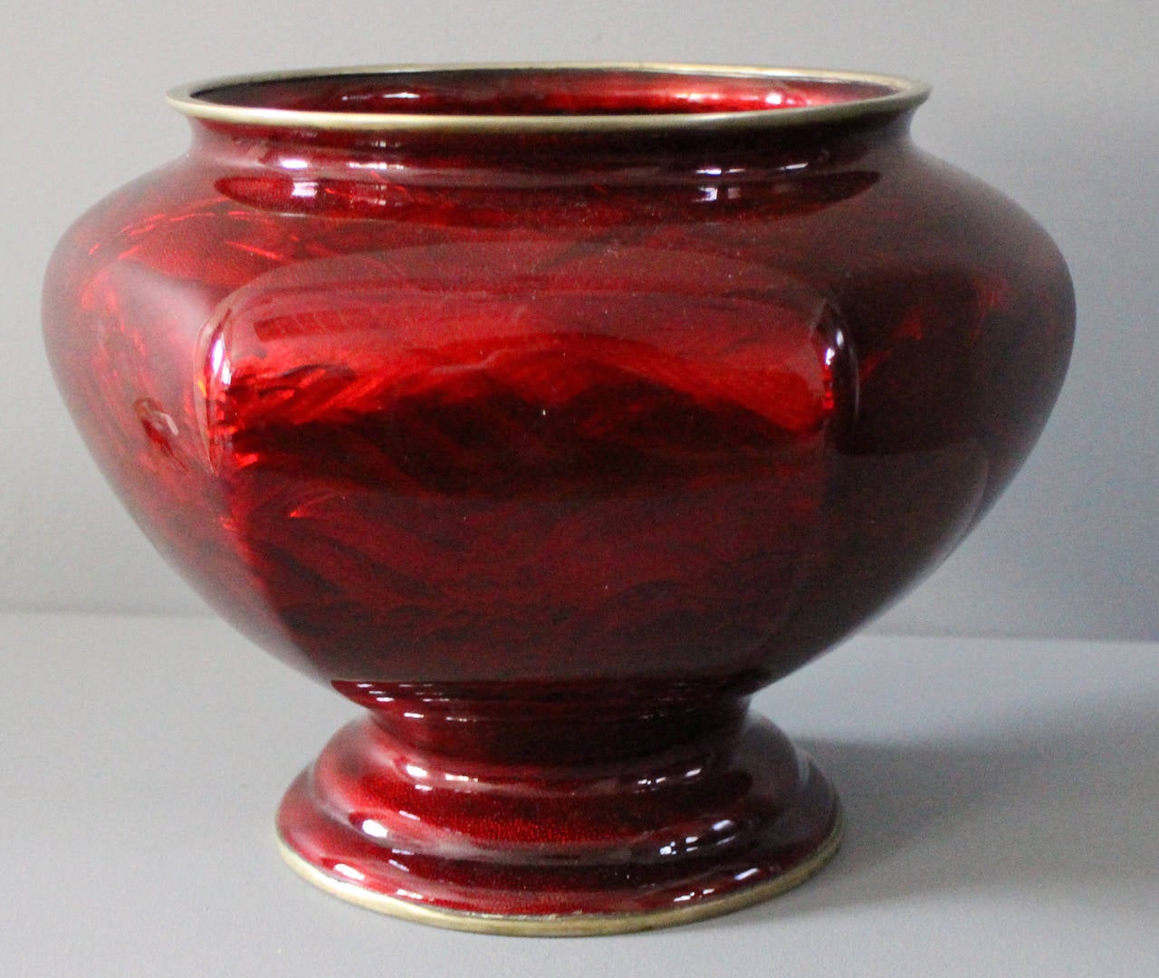 Japanese Chased Metal Red Enamelled Vase For Sale 3