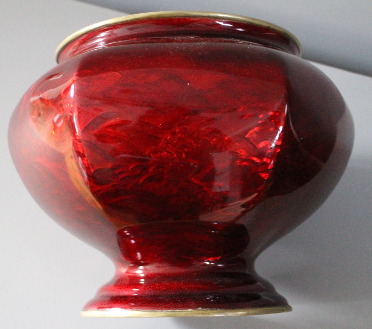 Japanese Chased Metal Red Enamelled Vase For Sale 4