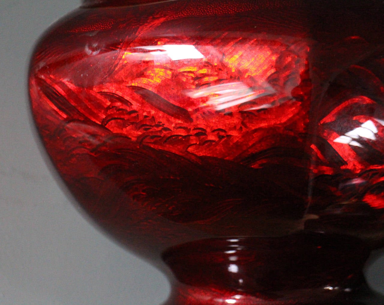 Japanese Chased Metal Red Enamelled Vase For Sale 5