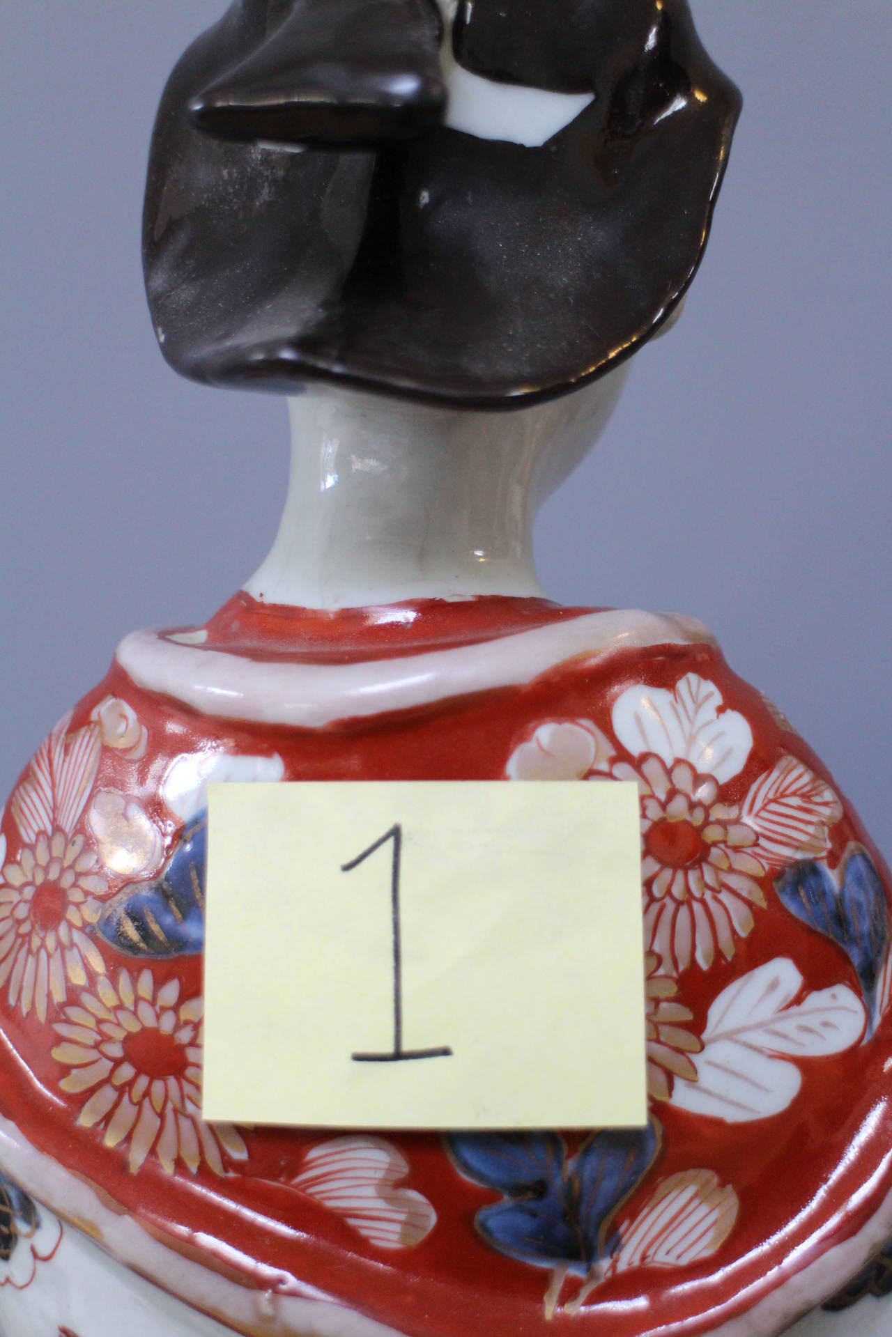 Collection of Eight Early Japanese Arita, Imari, Bijin Figures For Sale 1