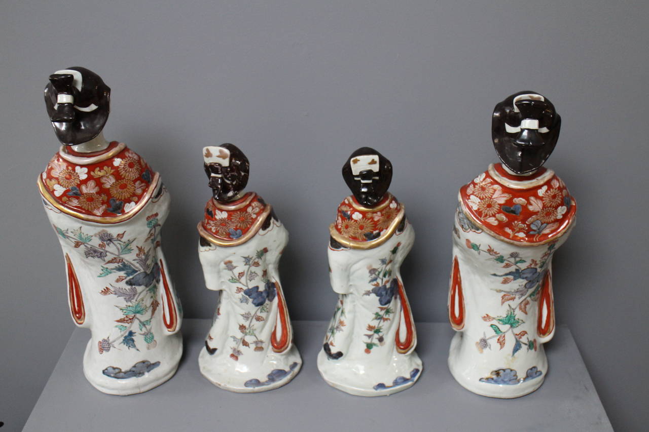 Collection of Eight Early Japanese Arita, Imari, Bijin Figures For Sale 6
