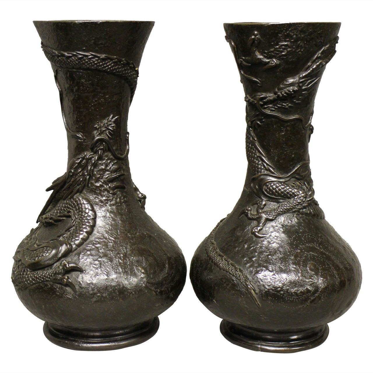 Pair of Japanese Bronze Vases Decorated with a Pair of Facing Dragons For Sale