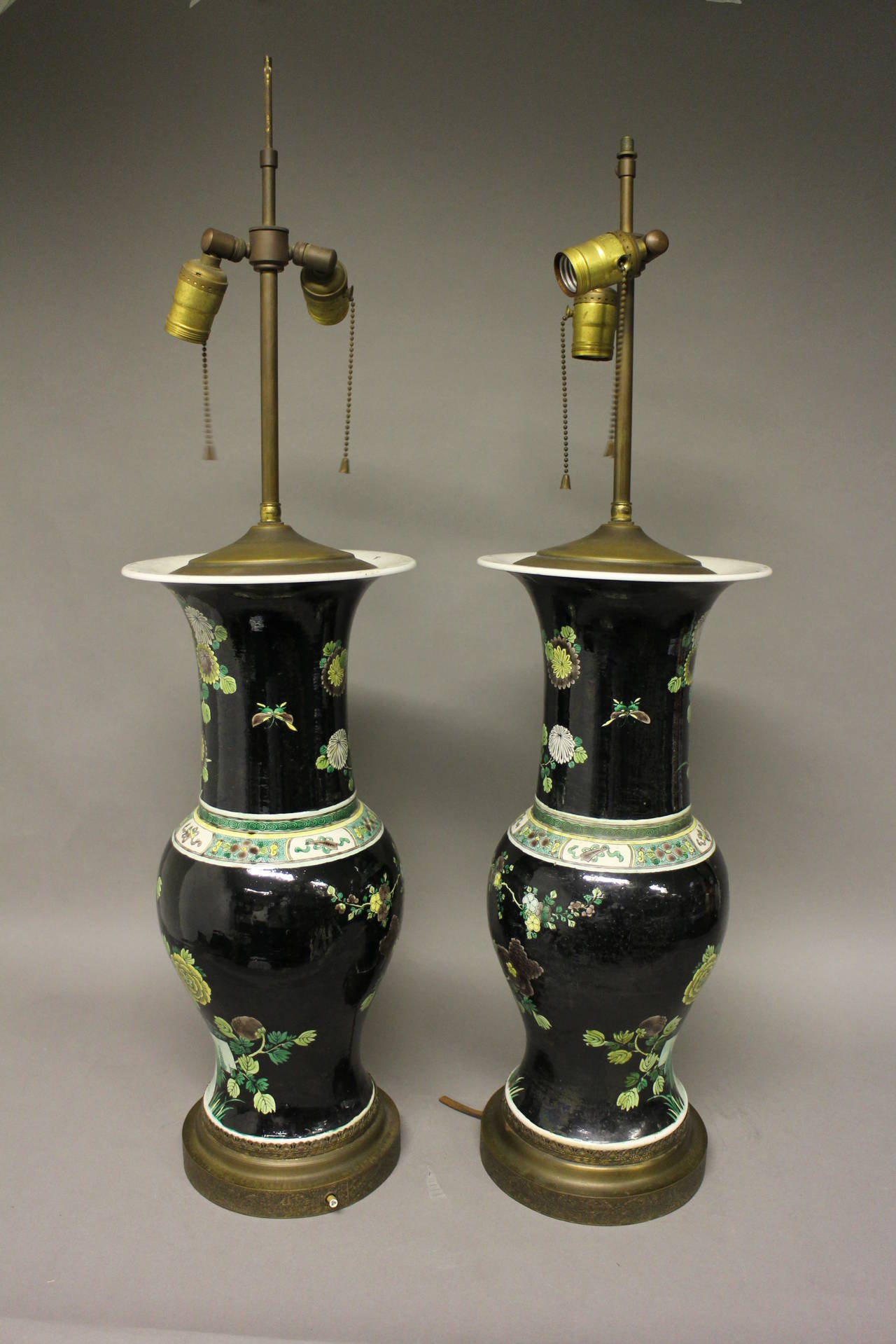 Pair of Chinese Famille Nior Lamps For Sale 2