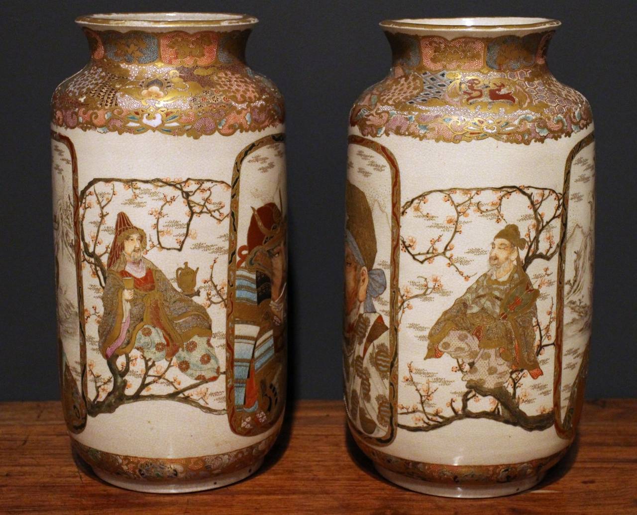 19th Century Pair of Japanese Satsuma Vases Decorated with Portraits of Samurai For Sale