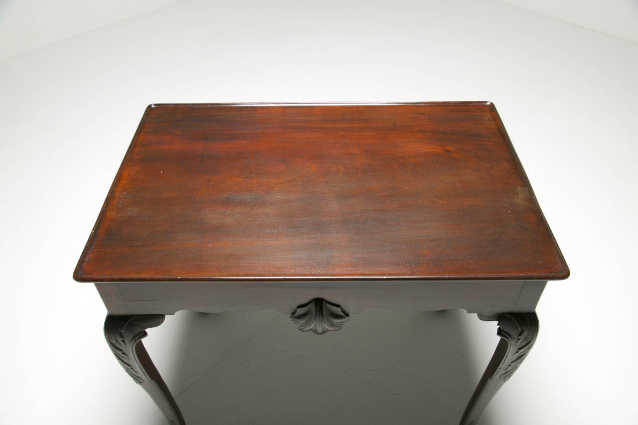 Irish Chippendale Style George III Mahogany Silver Table In Good Condition In Oberstown, Lusk, IE