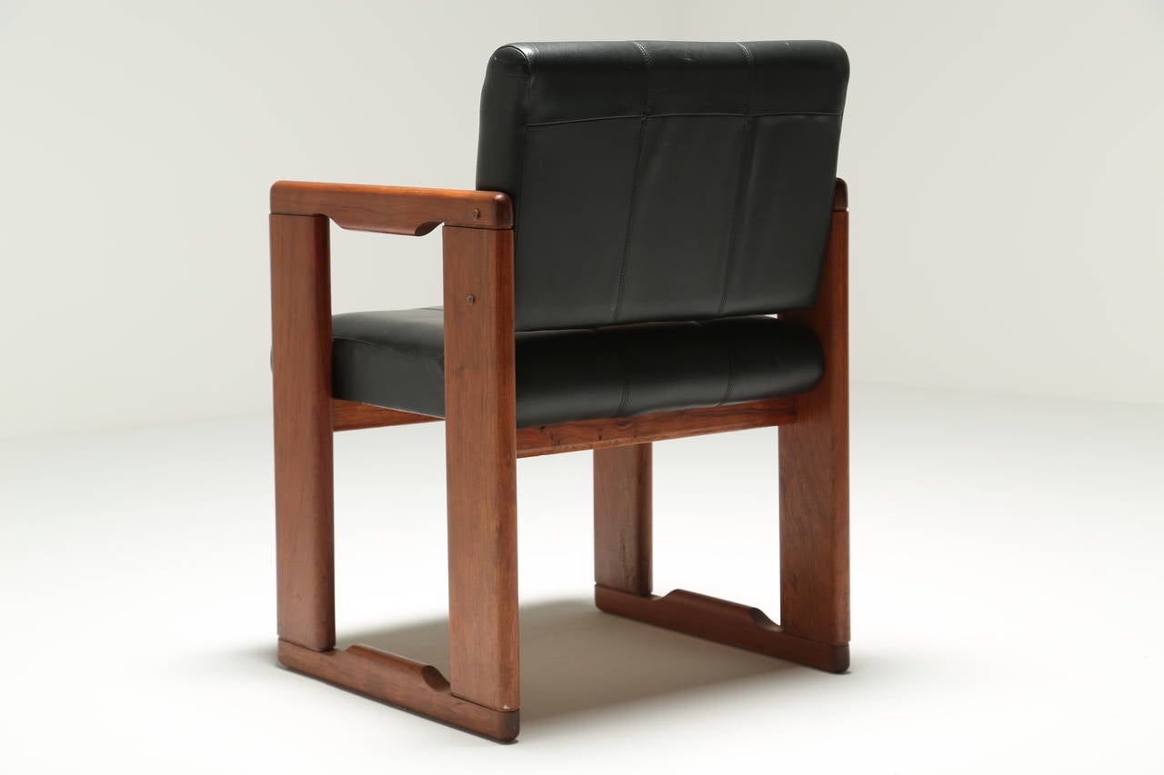 Tobia Scarpa Dialogo armchair with leather seat. For Sale 1