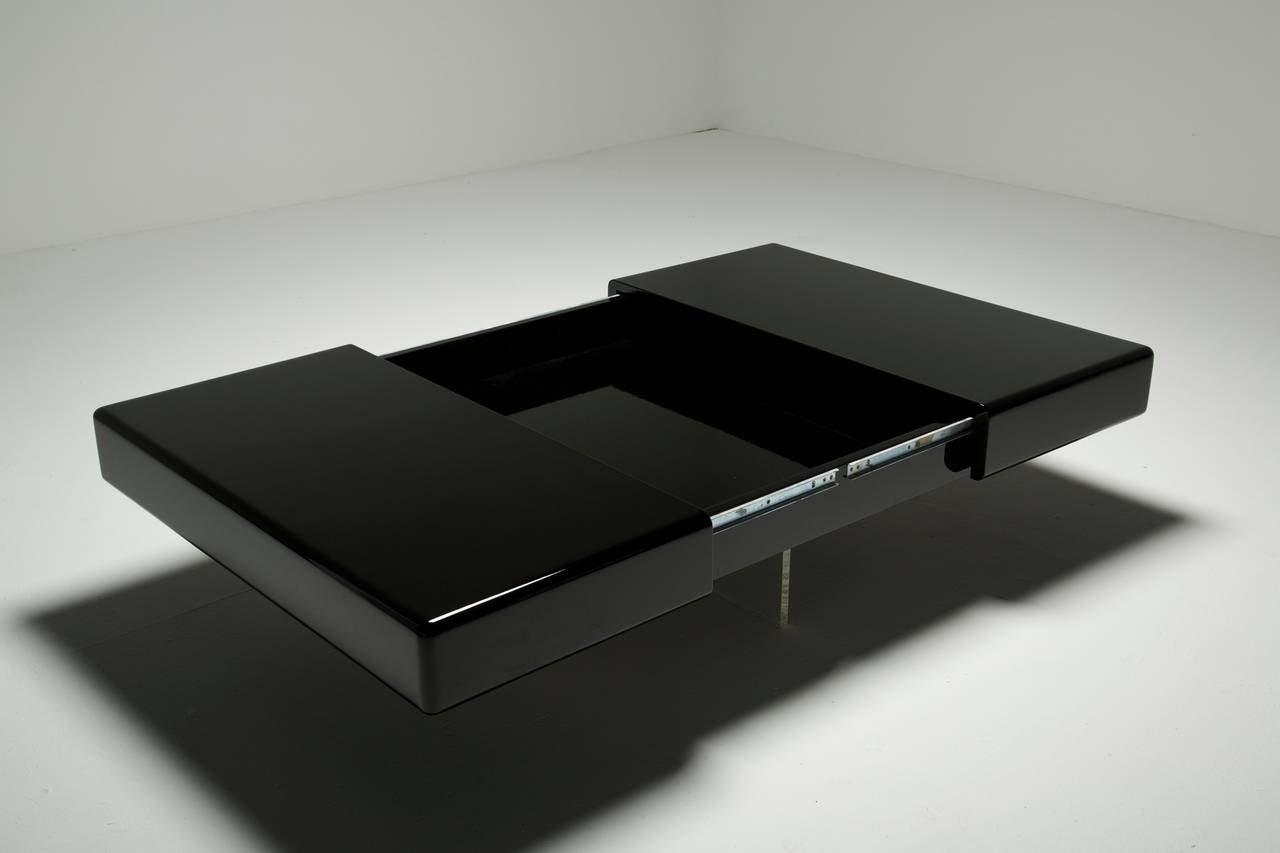 American Mid-century Coffee table with hidden storage. For Sale