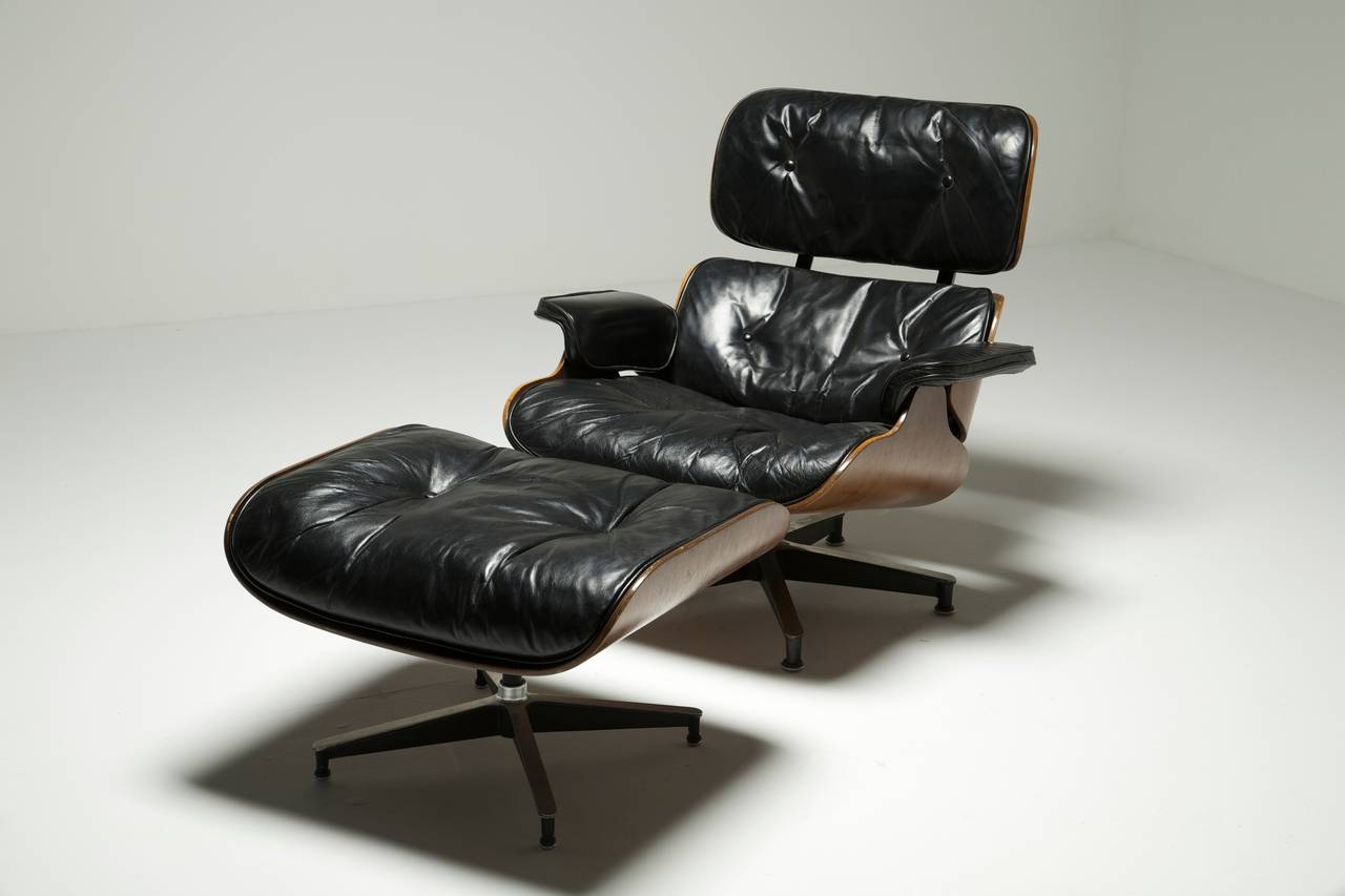 Mid-century Eames Lounge Chair and Ottoman In Excellent Condition In Oberstown, Lusk, IE