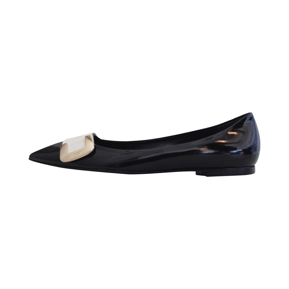 Roger Vivier Black and Cream Patent Flats