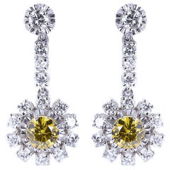 2.20 Carats Fancy Vivid Yellow Diamond Platinum Flower Dangle Earrings 6