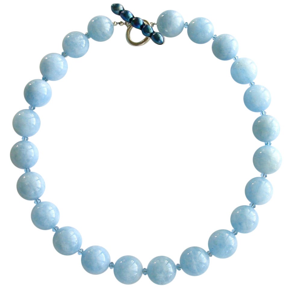 Aquamarine London Blue Topaz Pearl Clasp Bevin Necklace