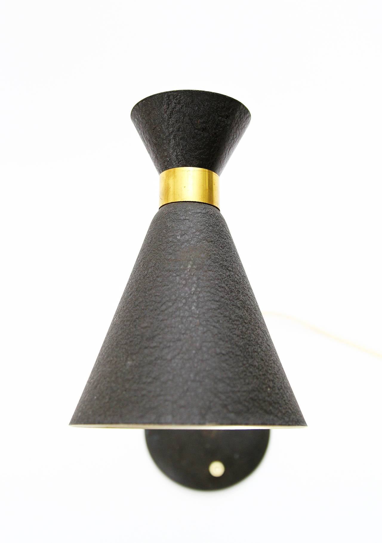 Italian Brass Cone Table Lamp, 1950s In Good Condition In Hausmannstätten, AT