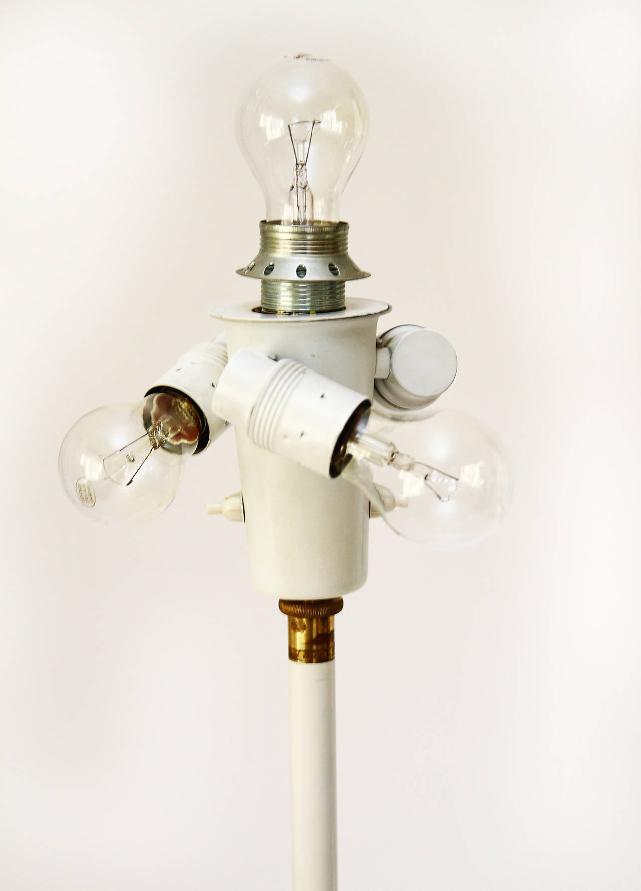 Mid-Century Modern Floor Lamp Kalmar, Brass Height Adjustable 'Telescope', 1970s In Good Condition For Sale In Hausmannstätten, AT