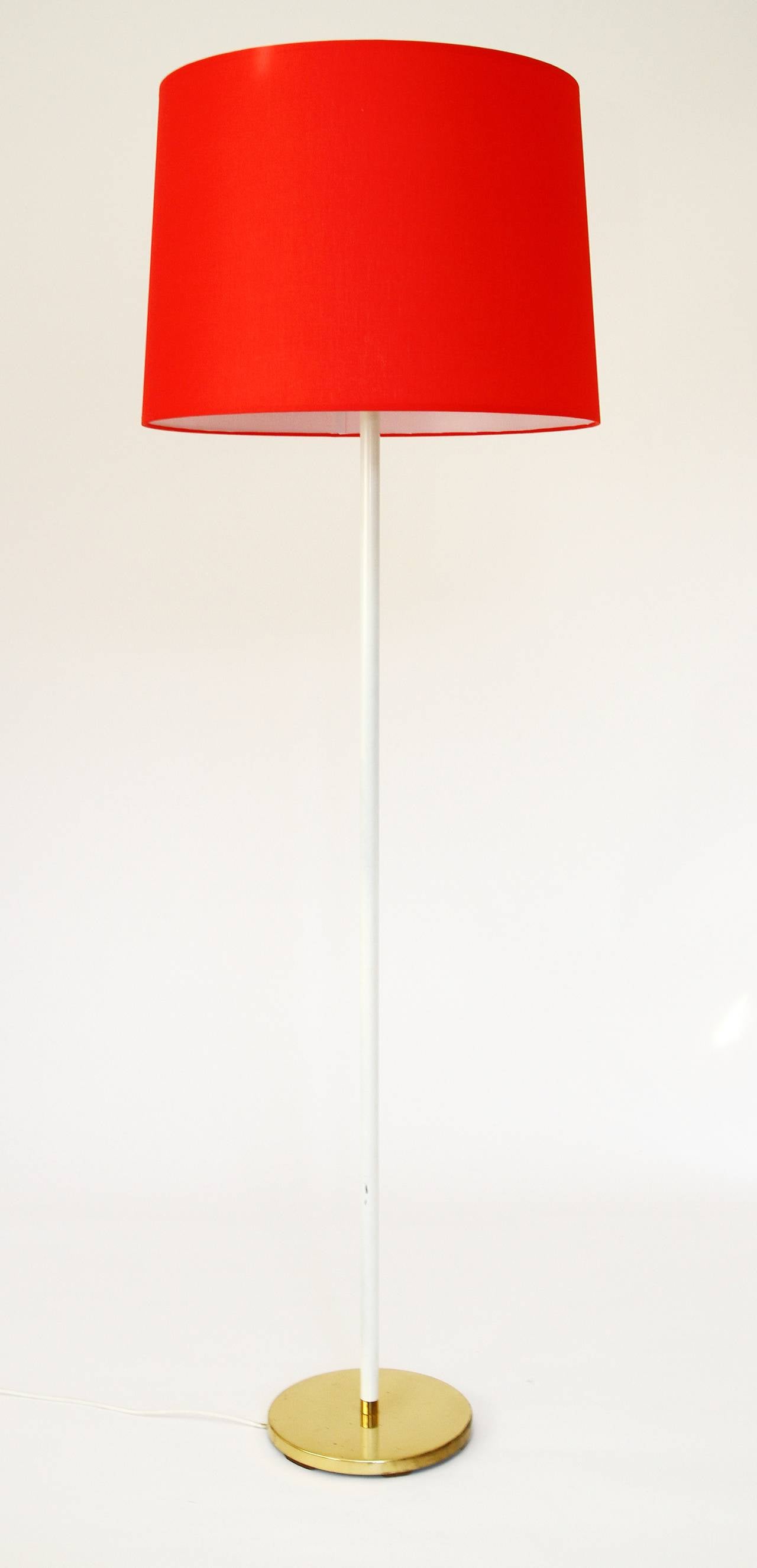 Kalmar Floor Lamp, Brass Height Adjustable 'Telescope', 1960s For Sale at  1stDibs