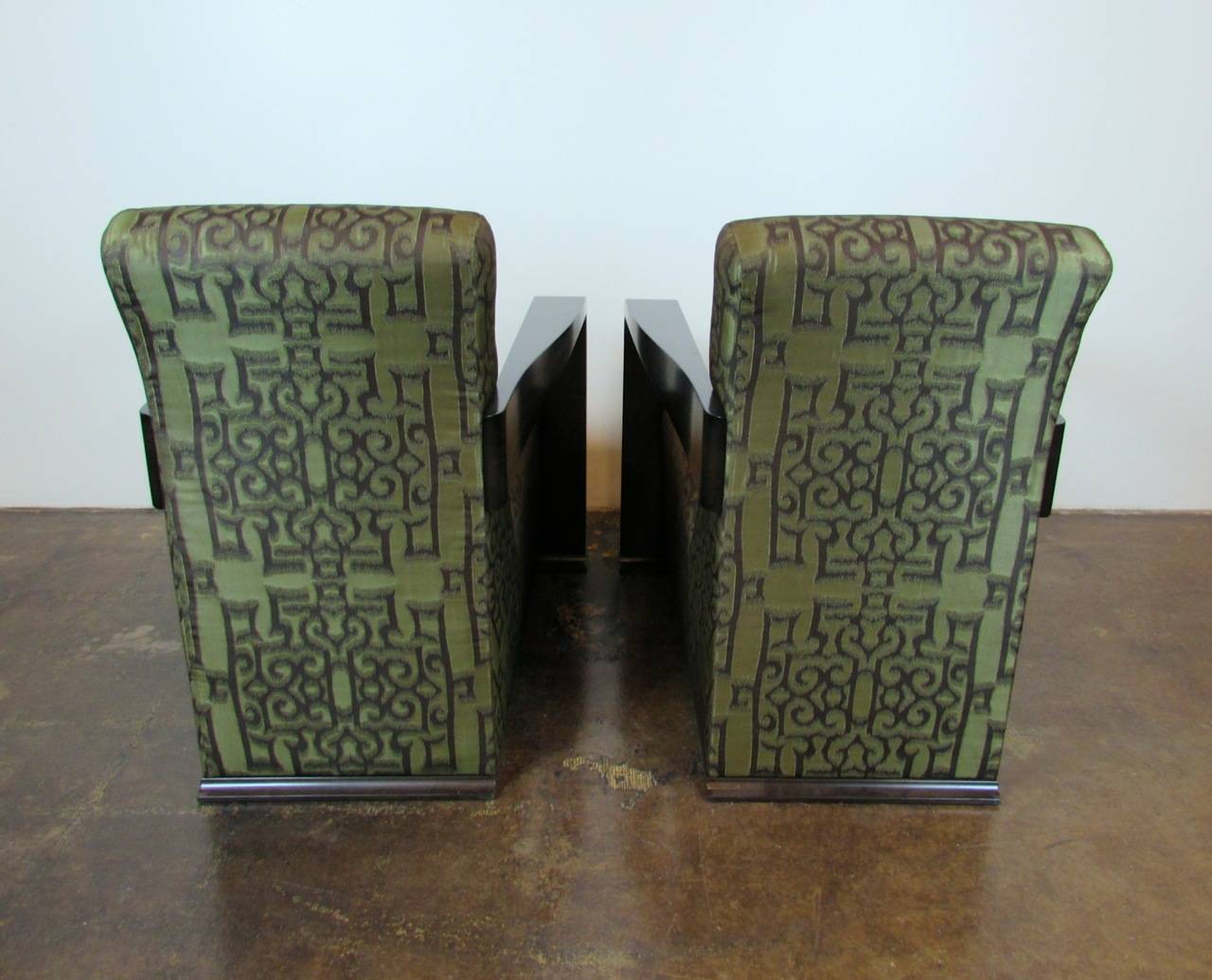 Pair of Hugues Chevalier Ying Chairs In Excellent Condition In Dallas, TX