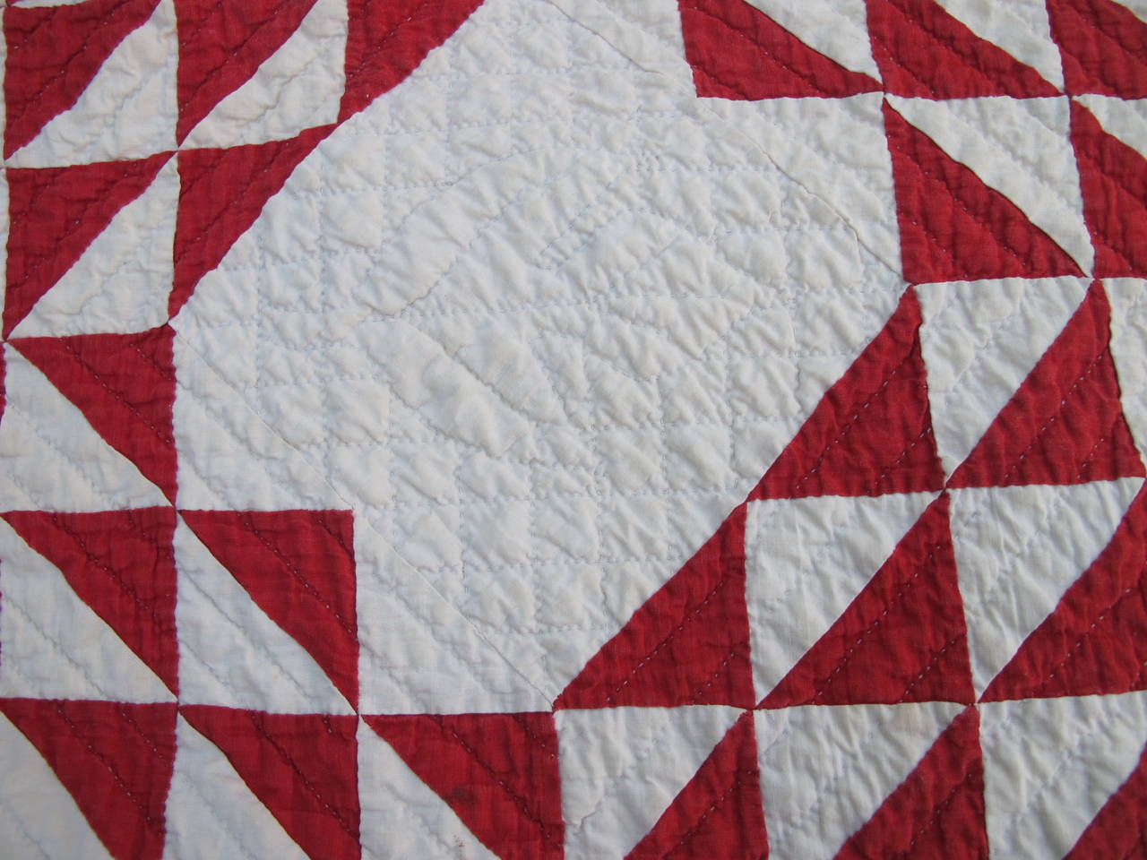 Quilted Ocean Wave Variation Quilt, Early 20th Century For Sale