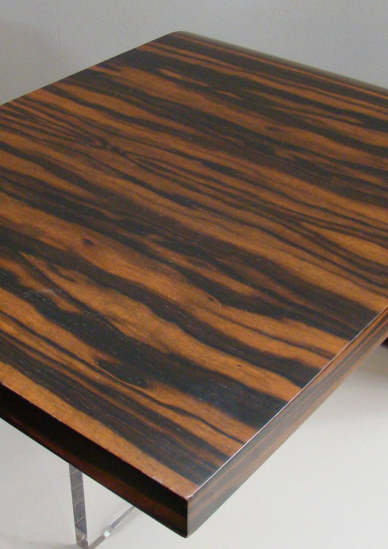 Mid-Century Modern Vladimir Kagan Modernist Exotic Hardwood and Lucite Table For Sale