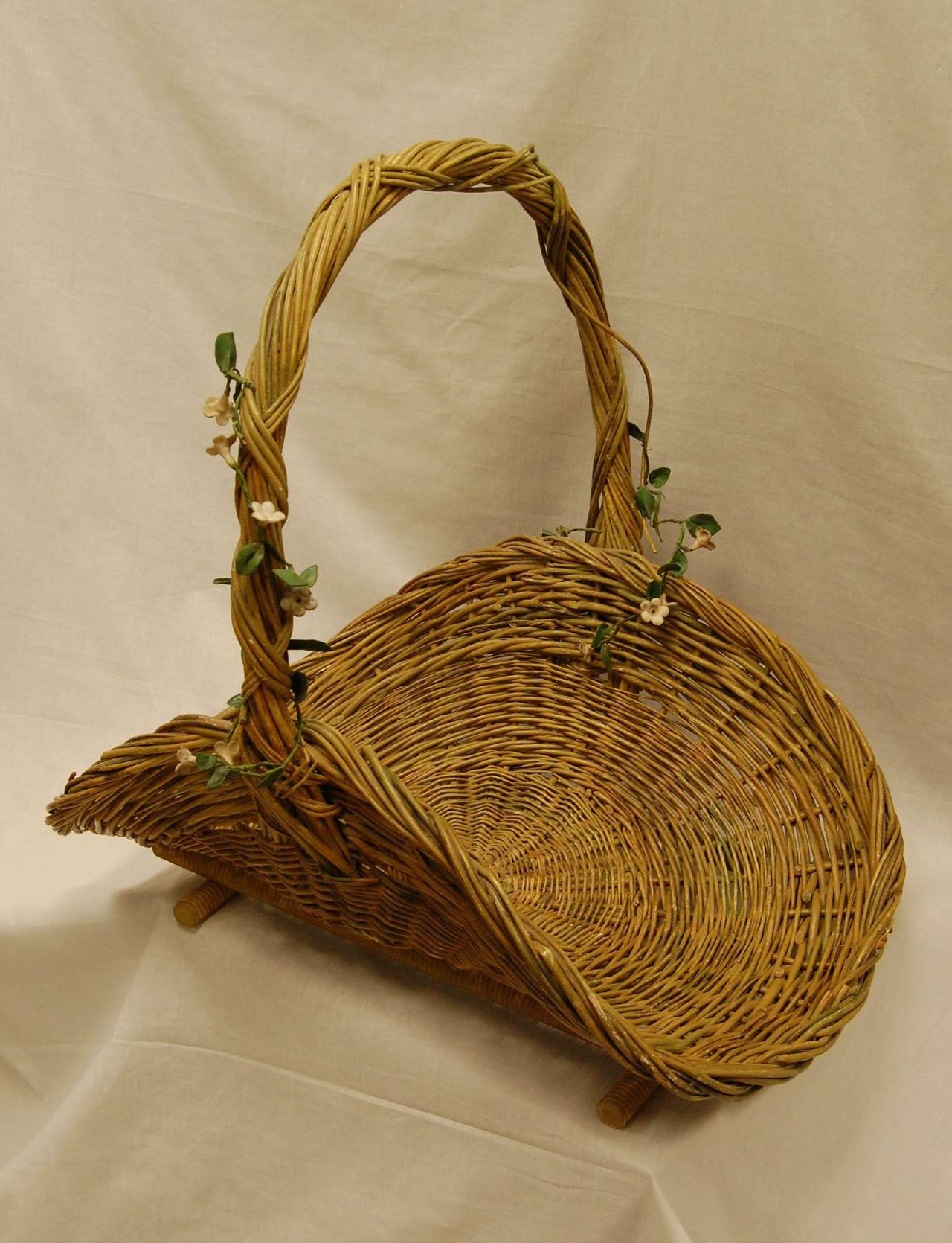 Victorian Rattan Basket with Flowering Vines In Excellent Condition In Pittsburgh, PA