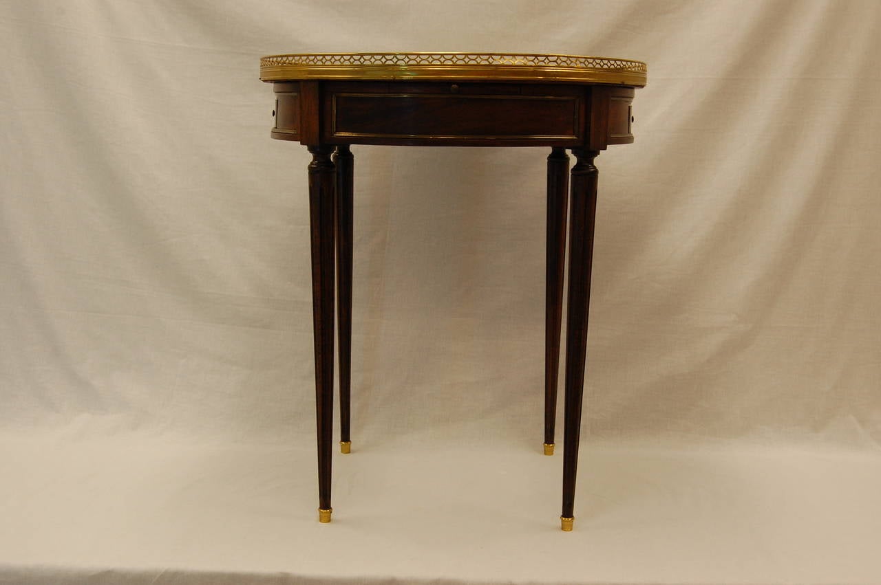 French Louis XVI Style Bouillotte Table with Marble Top and Brass Gallery In Excellent Condition For Sale In Pittsburgh, PA