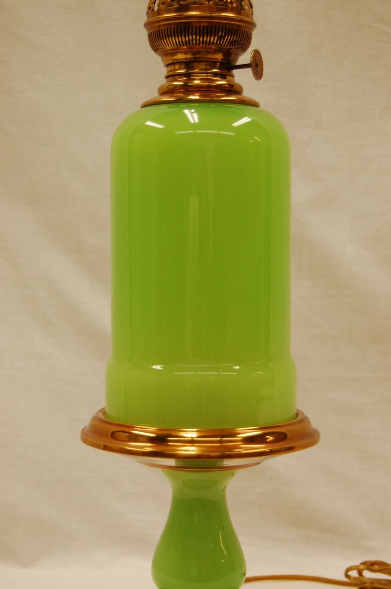 20th Century Reproduction Green Opaline Glass Oil Lamp In Excellent Condition For Sale In Pittsburgh, PA