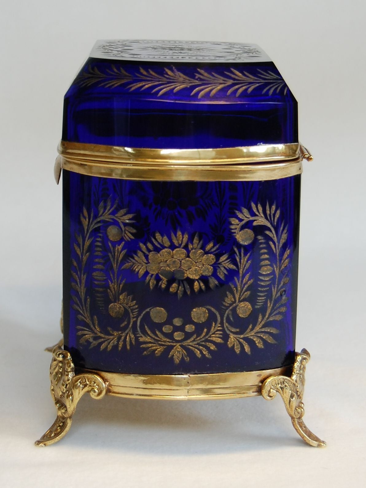 Antique Cobalt Blue Glass Lidded Box, 19th Century 1