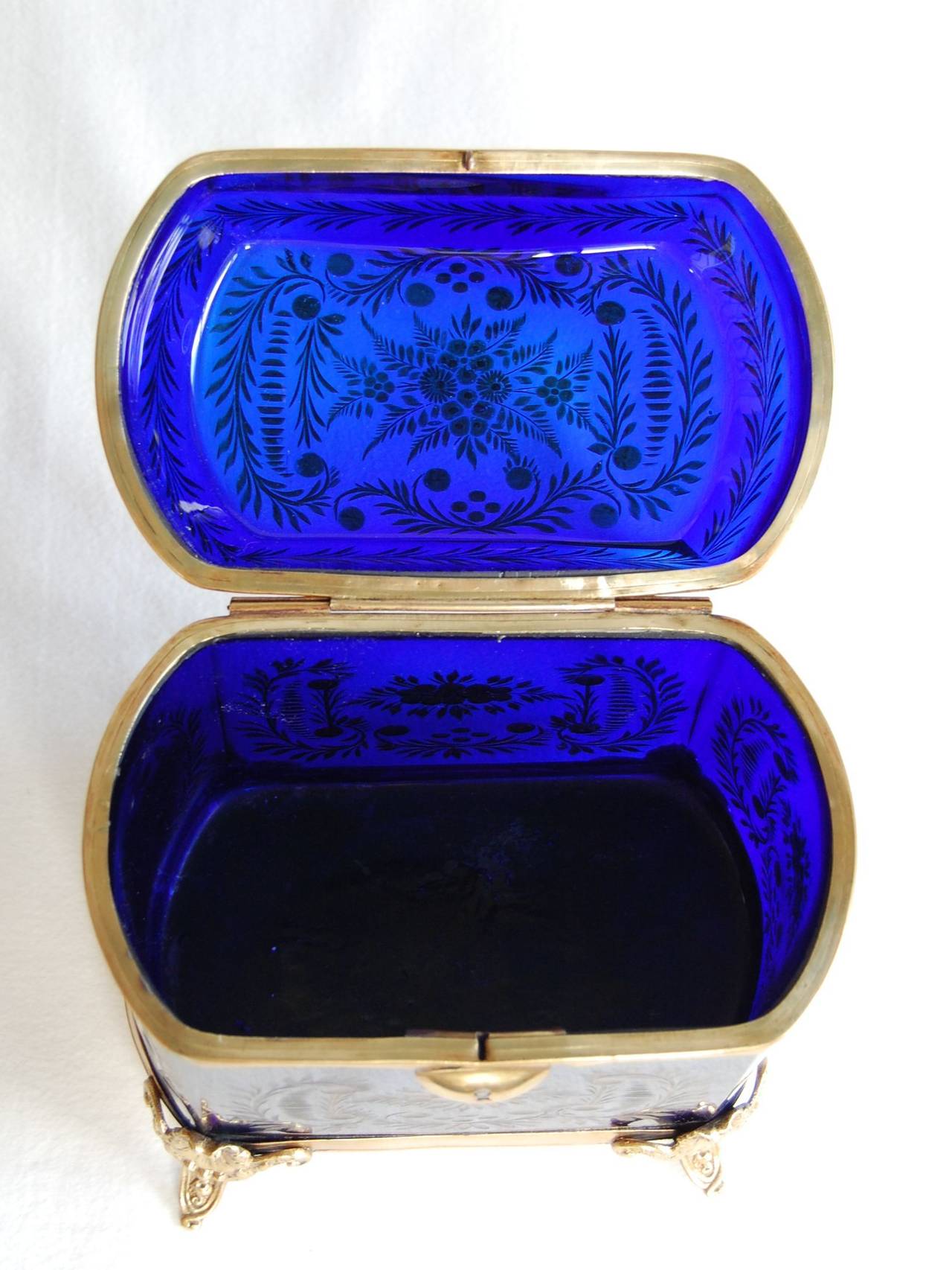 Antique Cobalt Blue Glass Lidded Box, 19th Century 5