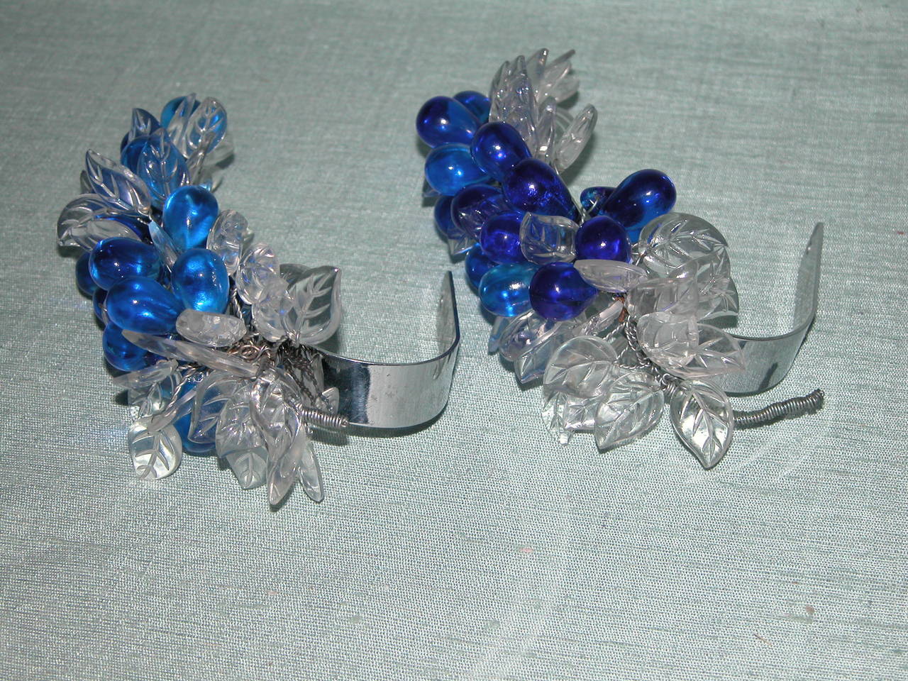 Pair Art Deco Period Blue Glass Grape Cluster Tiebacks For Sale 2