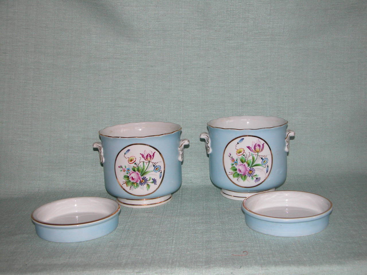Pair of Early 20th Century Porceain Cachepot For Sale 2
