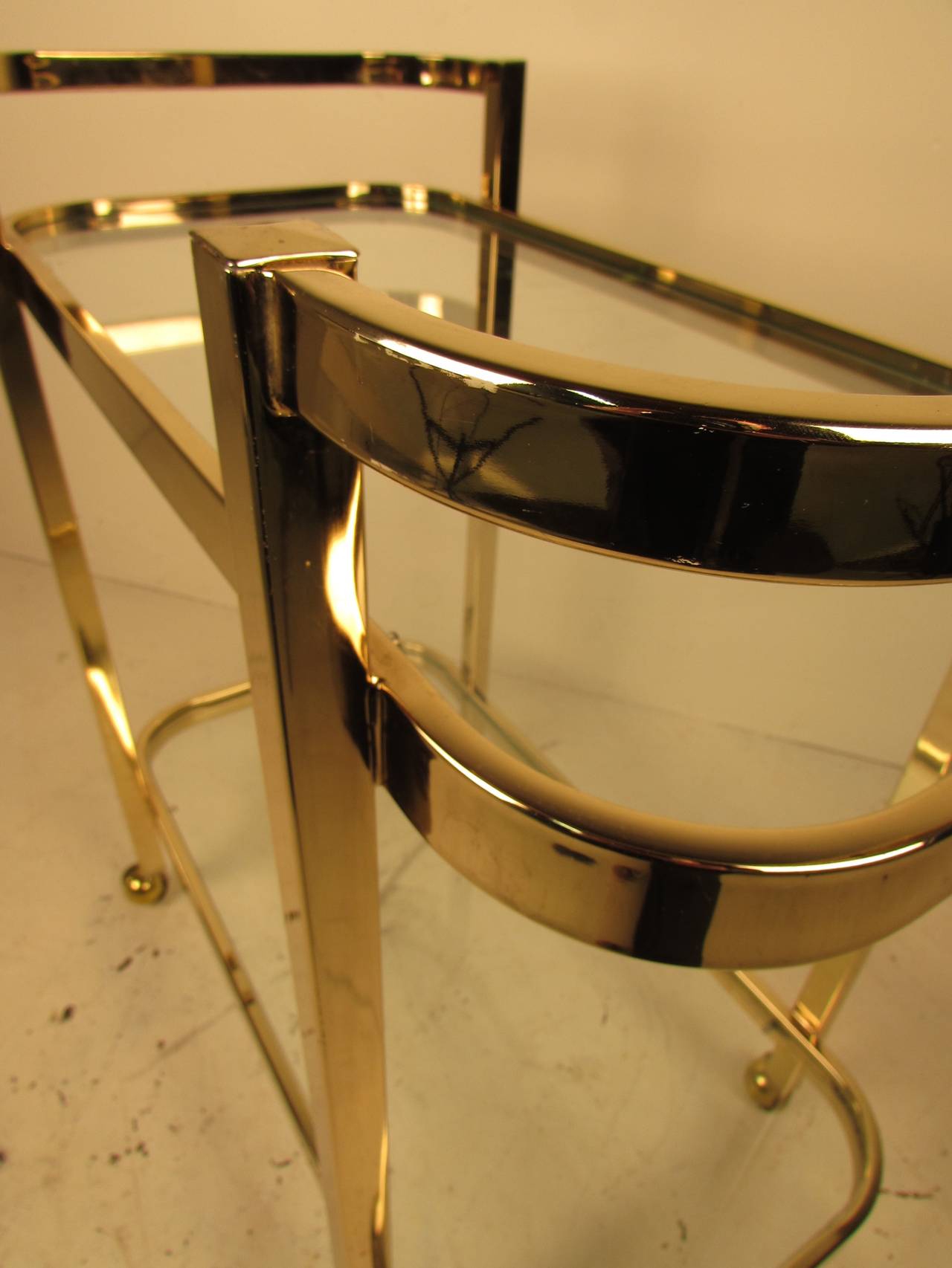 Milo Baughman Brass + Glass Bar Cart for Thayer Coggin In Good Condition In New York, NY