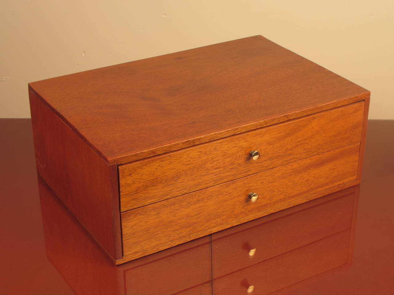 Mid-Century Modern Lovely Dresser or Jewelry Box in the style of Paul McCobb