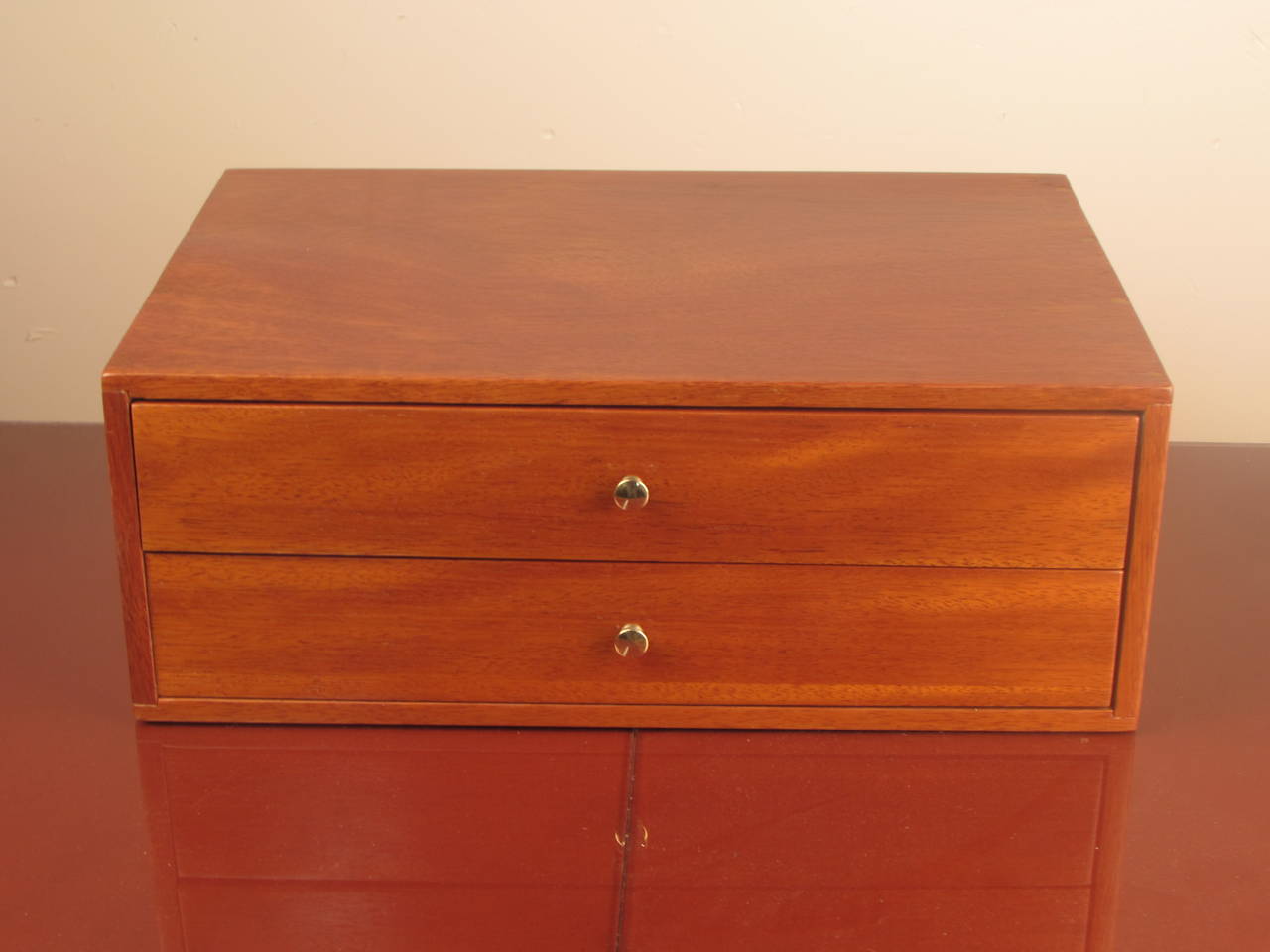 American Lovely Dresser or Jewelry Box in the style of Paul McCobb