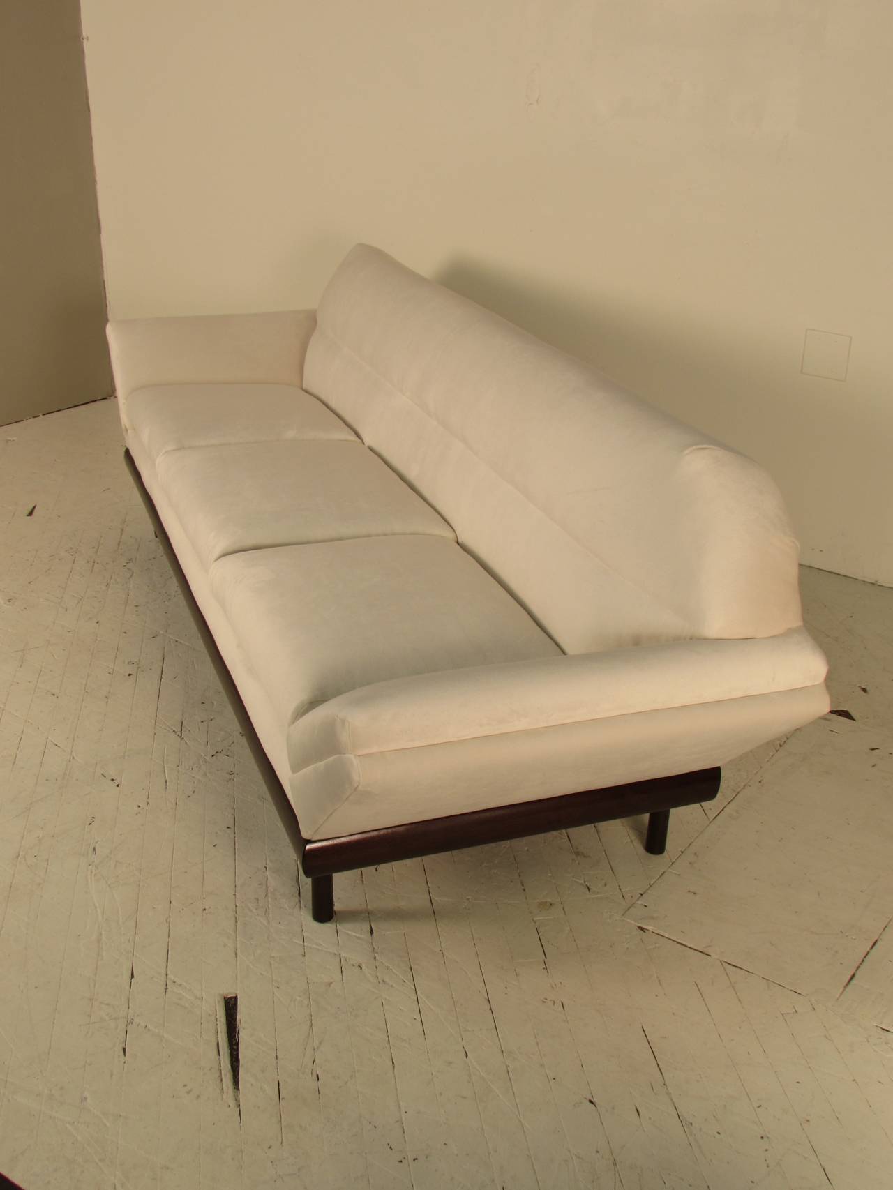 Mid-20th Century Fabulous Fully Restored Midcentury Sofa in the Style of Adrian Pearsall
