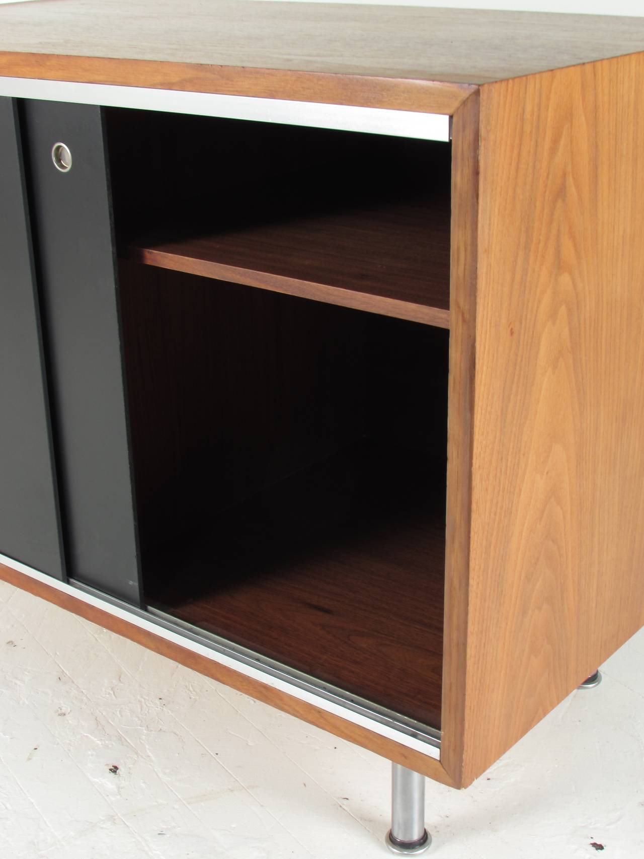 Iconic Petite Credenza by George Nelson for Herman Miller In Excellent Condition In New York, NY