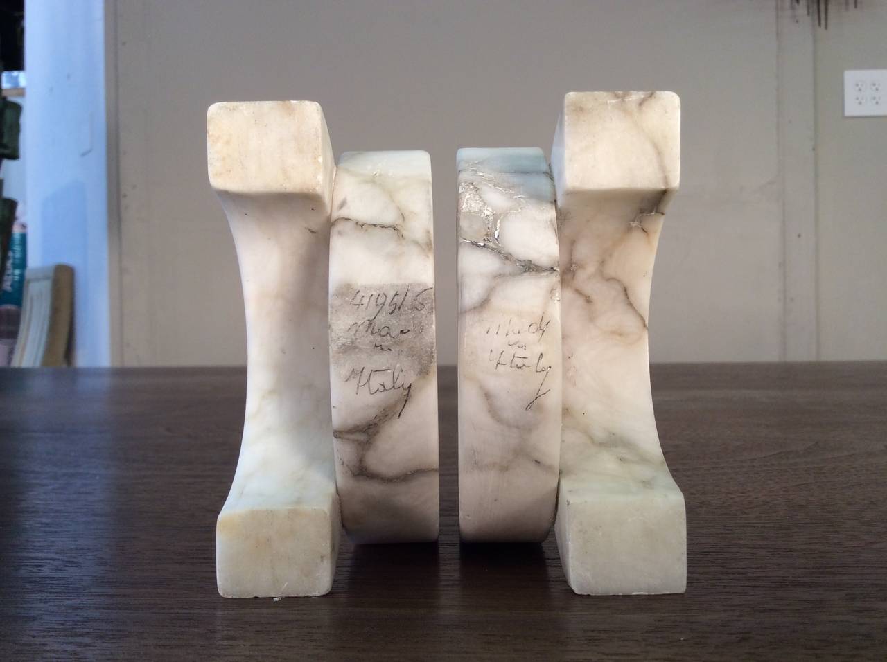Minimalist Carrara Marble Bookends, Made in Italy In Excellent Condition In New York, NY