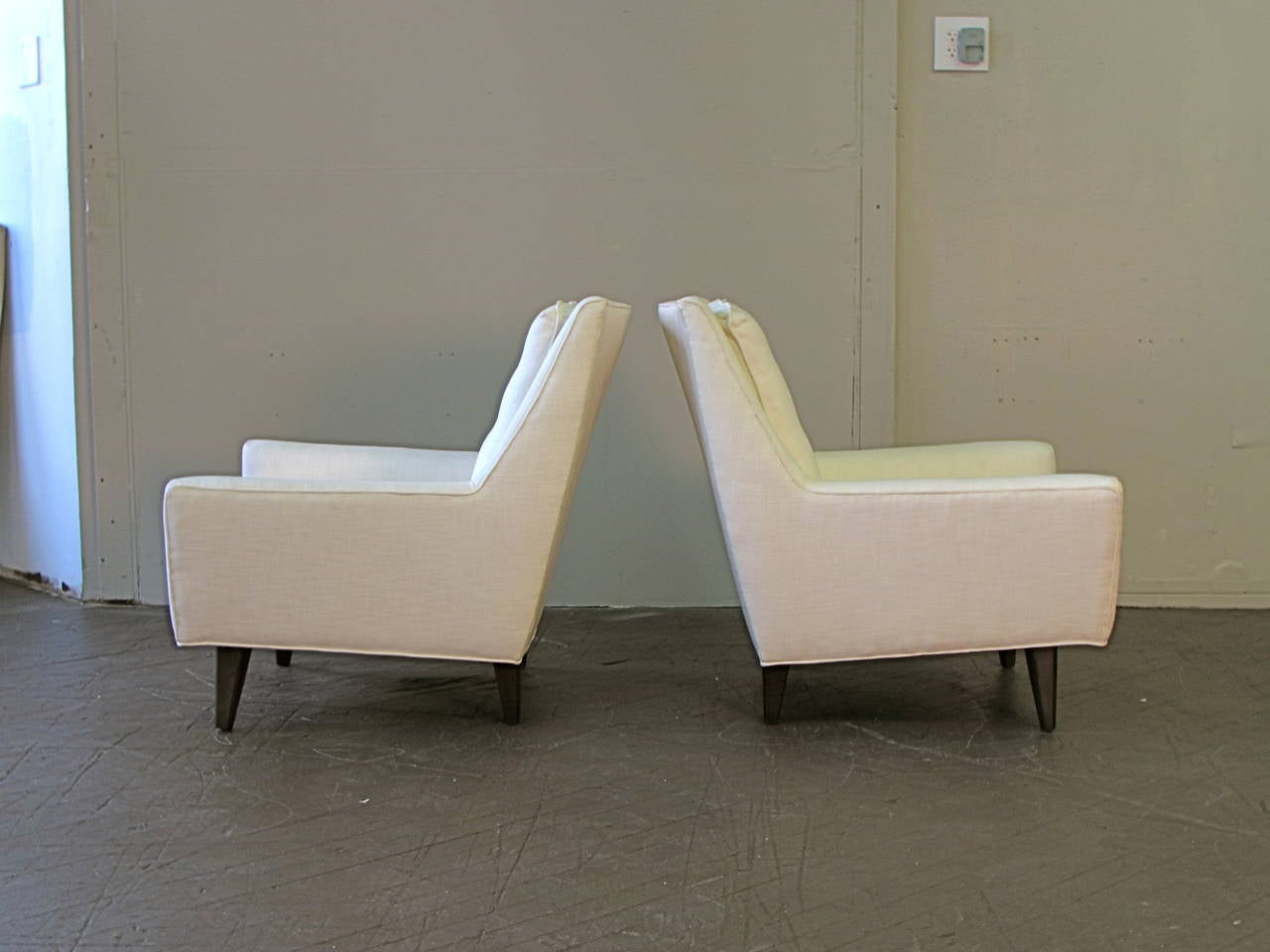 Wool Classic Mid-Century Modern Lounge Chairs with Curved Detail, circa 1950