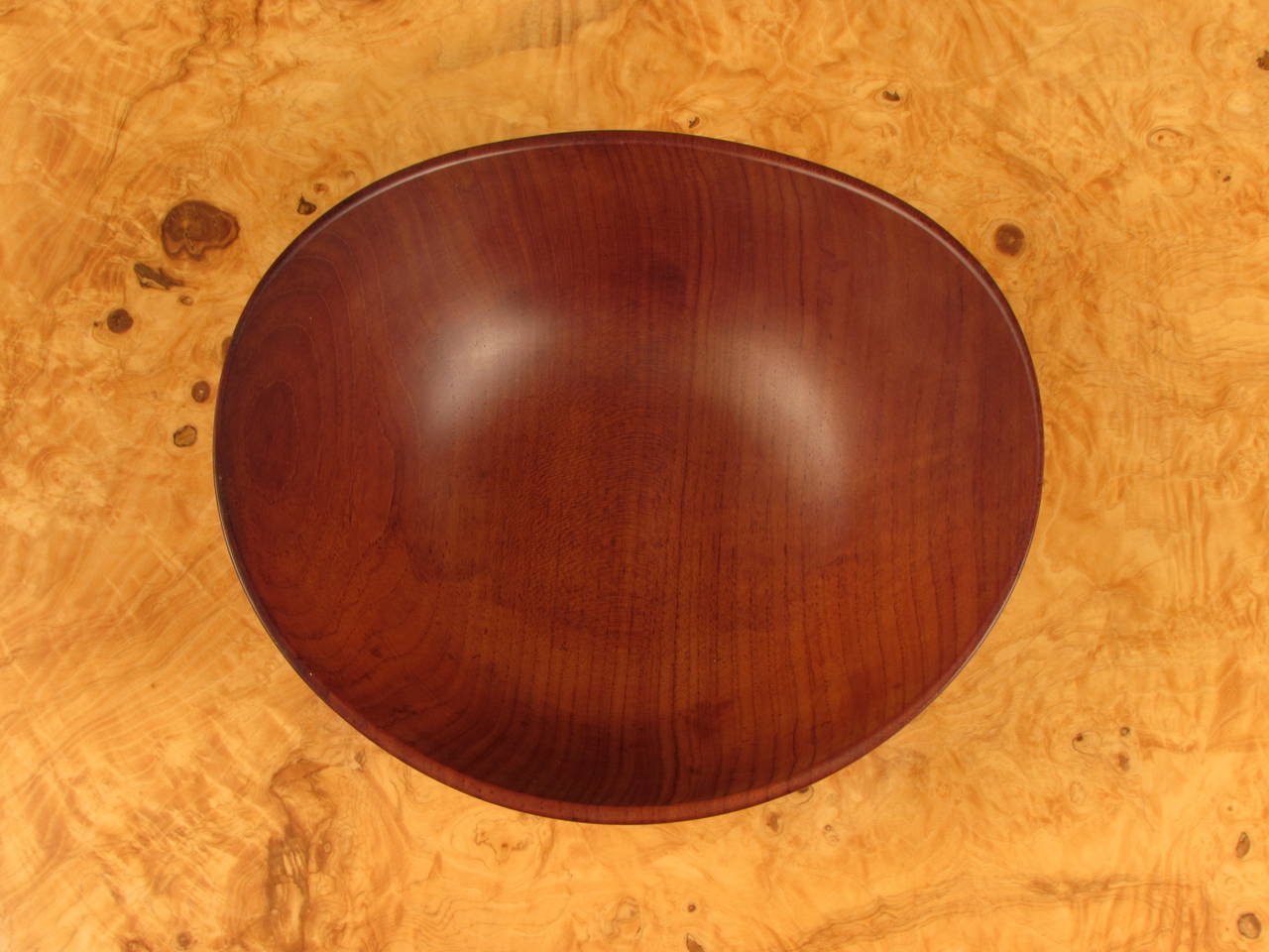 Turned Large Decorative Biomorphic Teak Bowl by Finn Juhl, Denmark 1950s