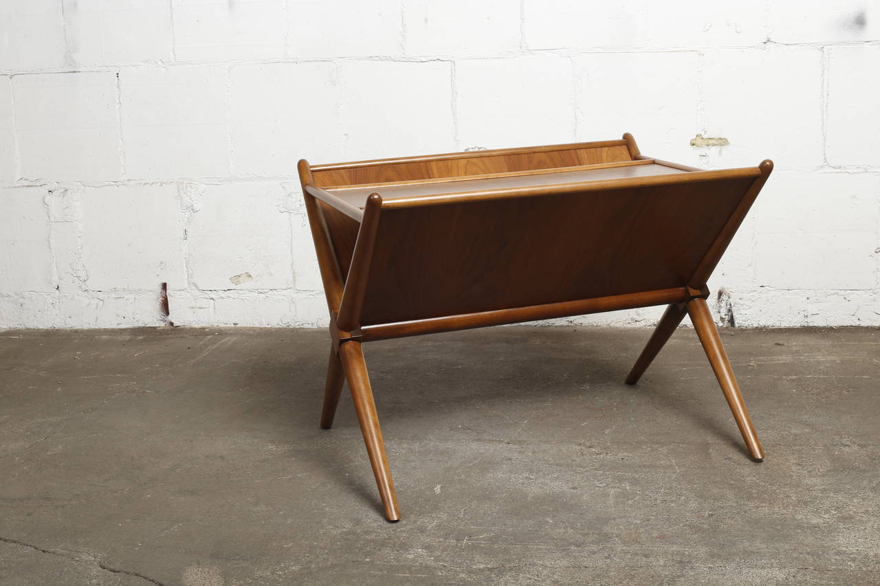 Mid-20th Century Perfectly Refinished Magazine Table by T.H. Robsjohn-Gibbings for Widdicomb