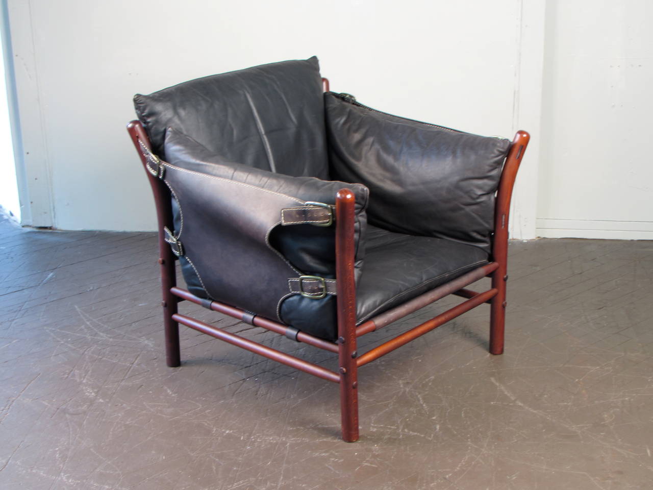 Beautifully conditioned Ilona lounge chair by Arne Norell, Sweden, circa 1960. Both leather and frame are in excellent condition. Chair is extremely comfortable! Arne Norell tag is intact.

We offer free delivery to NYC and Philadelphia area.