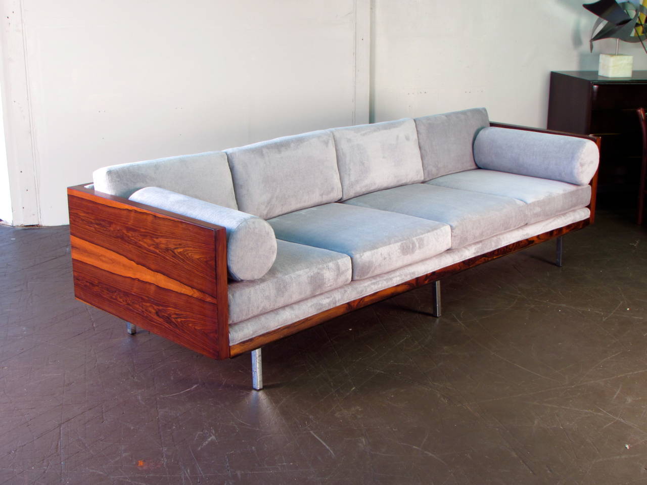 Mid-Century Modern Milo Baughman for Thayer Coggin Sofa in Rosewood and Velvet, circa 1970