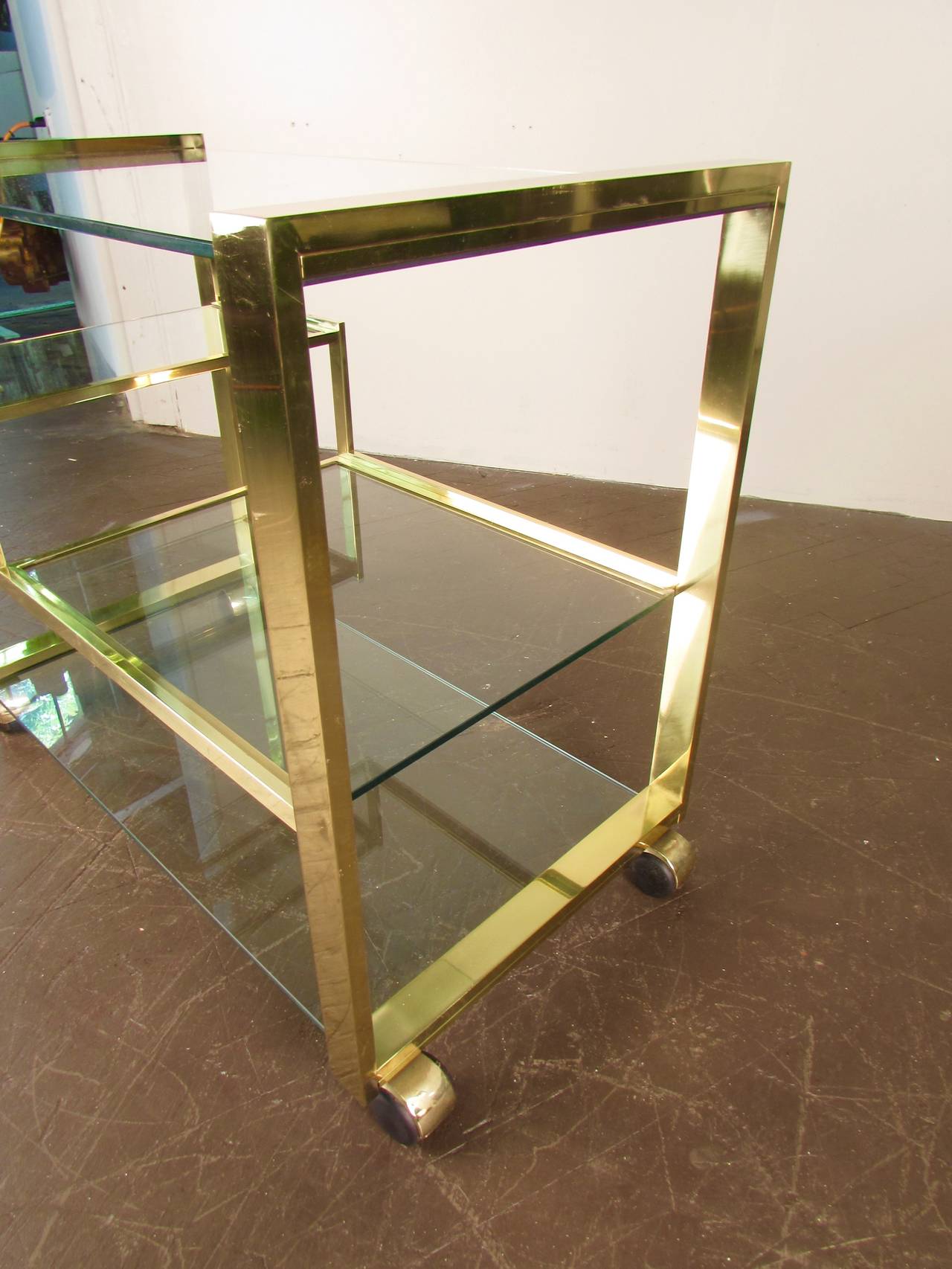 Late 20th Century Radiant Brass Bar Cart, Italy, 1970s