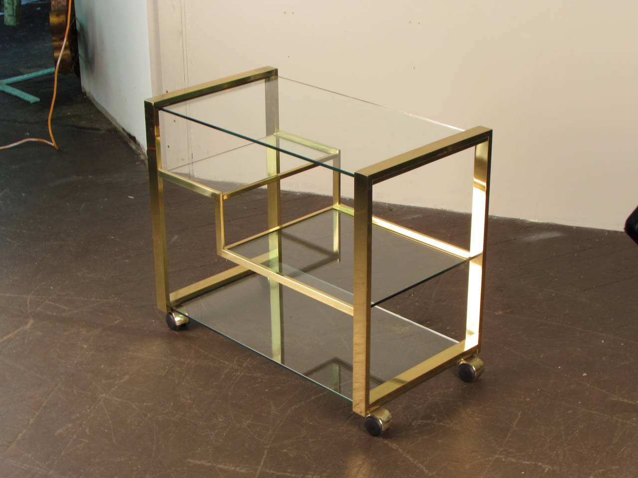Radiant Brass Bar Cart, Italy, 1970s In Excellent Condition In New York, NY